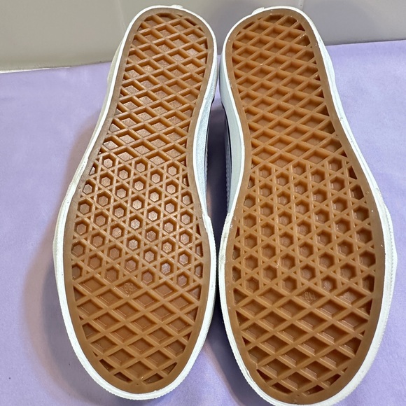 Vans Lilac and White Casual Sneakers - Picture 8 of 8